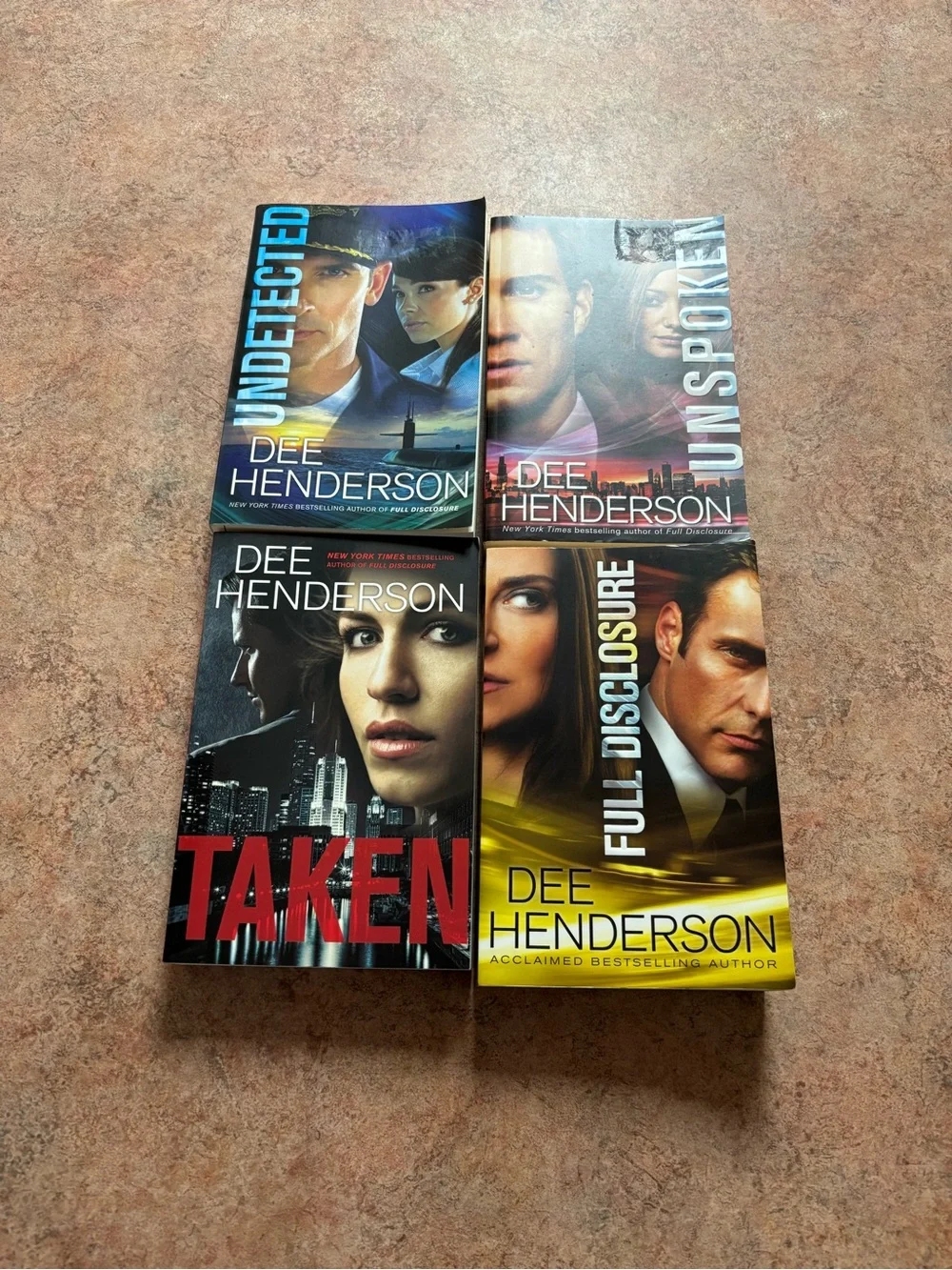 Dee Henderson 4 book romantic suspense bundle